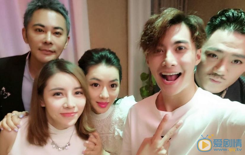 姚文婷与人合照 姚文婷高清写真_姚文婷高清剧照