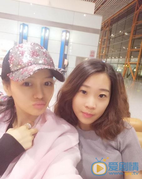 姚文婷与人合照 姚文婷高清写真_姚文婷高清剧照