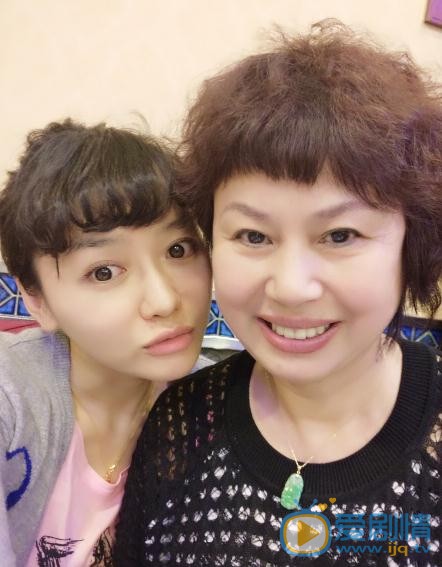 姚文婷与人合照 姚文婷高清写真_姚文婷高清剧照