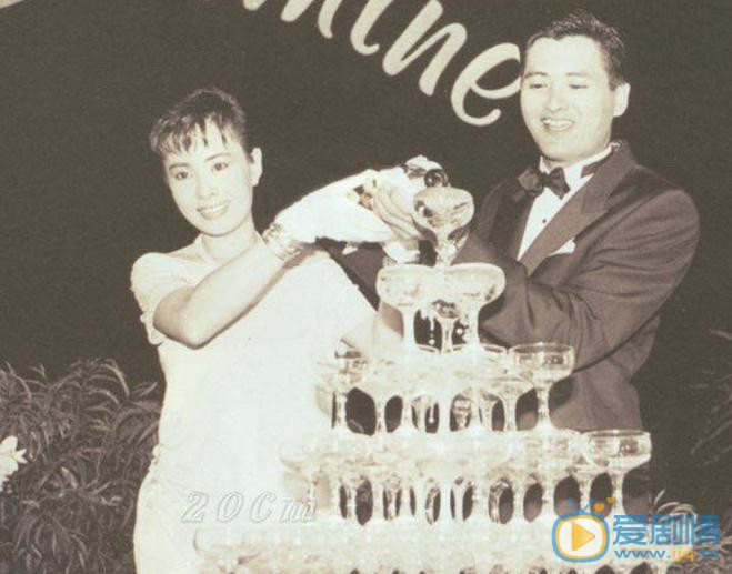 周润发家人照 周润发高清写真_周润发高清剧照