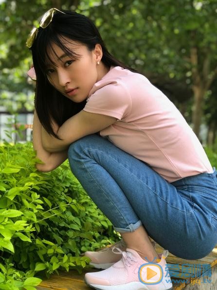 仇佩佩街拍写真 仇佩佩高清写真_仇佩佩高清剧照