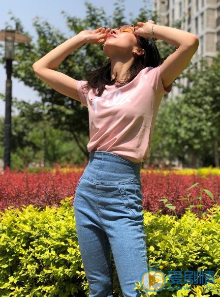 仇佩佩街拍写真 仇佩佩高清写真_仇佩佩高清剧照