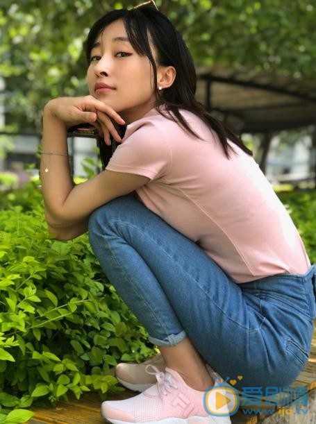 仇佩佩街拍写真 仇佩佩高清写真_仇佩佩高清剧照
