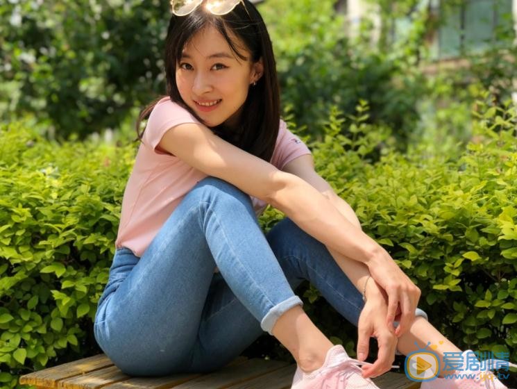 仇佩佩街拍写真 仇佩佩高清写真_仇佩佩高清剧照