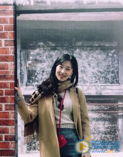 仇佩佩旅游照 仇佩佩高清写真_仇佩佩高清剧照
