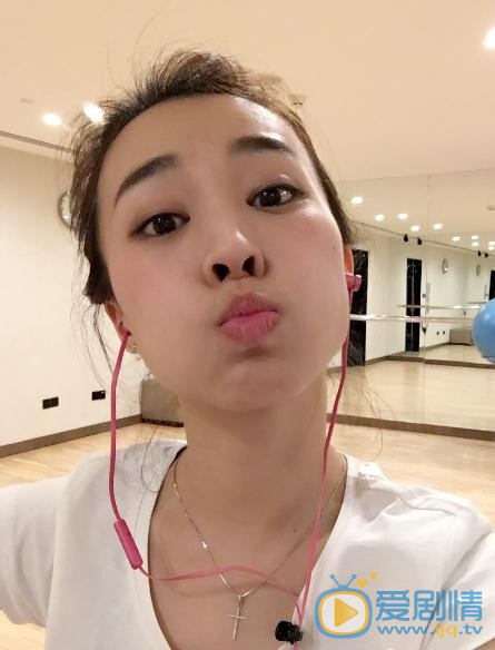 仇佩佩健身照 仇佩佩高清写真_仇佩佩高清剧照