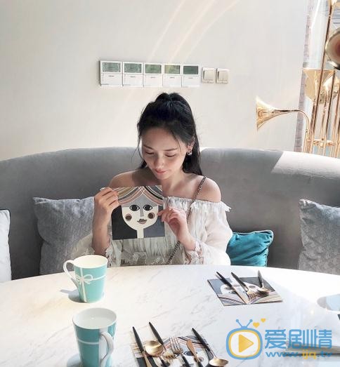 钟黎黎旅游照 钟黎黎高清写真_钟黎黎高清剧照