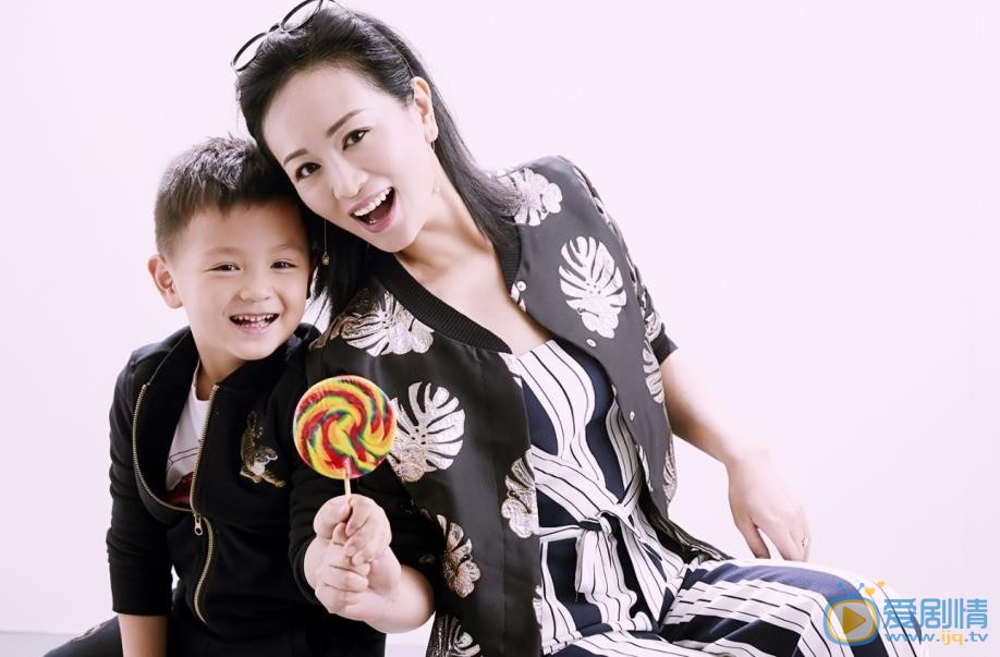 涓子家人合照 涓子高清写真_涓子高清剧照