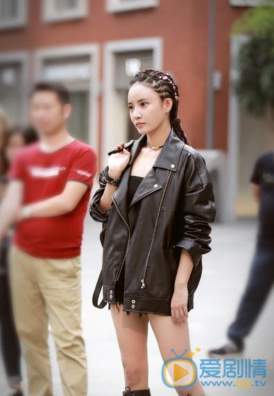 洪士雅与人合照 洪士雅高清写真_洪士雅高清剧照