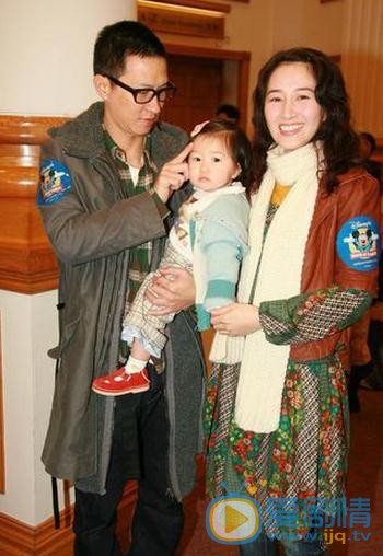 张家辉家人合照 张家辉高清写真_张家辉高清剧照