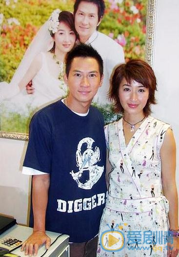张家辉家人合照 张家辉高清写真_张家辉高清剧照