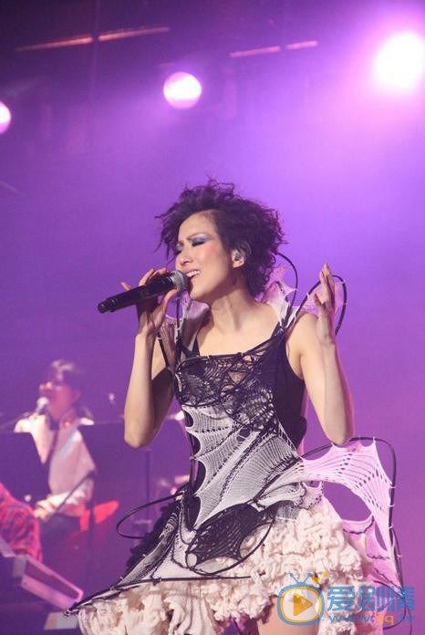 郑秀文演唱会照 郑秀文高清写真_郑秀文高清剧照