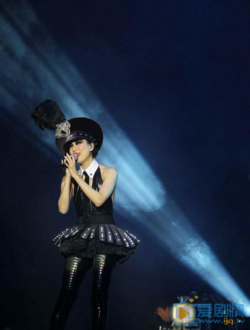 郑秀文演唱会照 郑秀文高清写真_郑秀文高清剧照