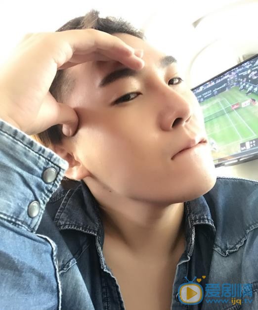 张承阳生活照 张承阳高清写真_张承阳高清剧照