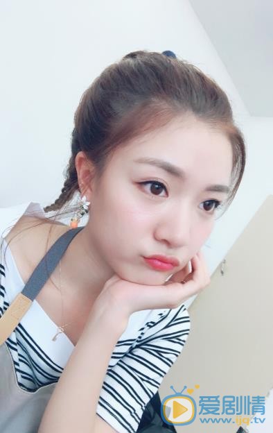 赵珞然素颜自拍照 赵珞然高清写真_赵珞然高清剧照