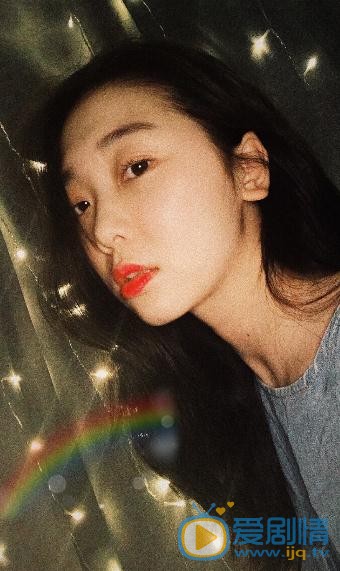 王妍言秋日写真 王妍言高清写真_王妍言高清剧照