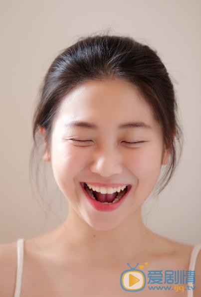 王妍言气质写真 王妍言高清写真_王妍言高清剧照