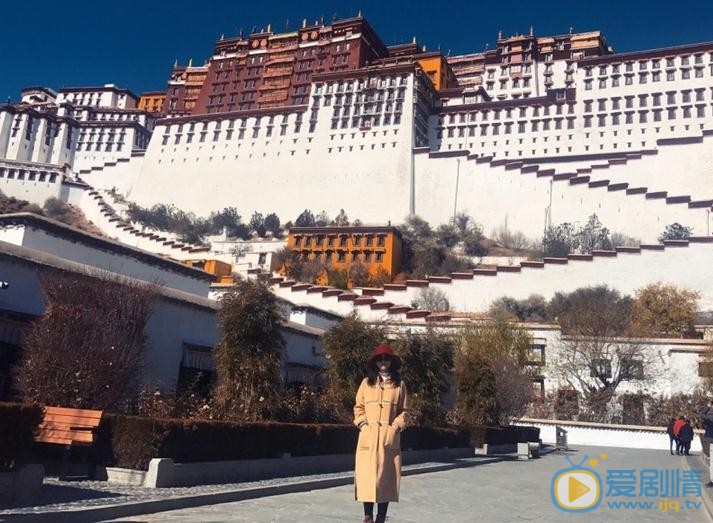 王妍言旅游照 王妍言高清写真_王妍言高清剧照