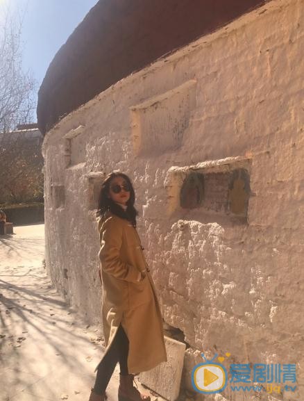 王妍言旅游照 王妍言高清写真_王妍言高清剧照
