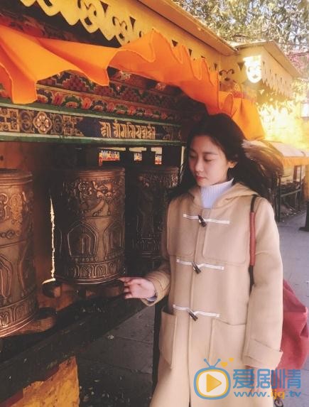 王妍言旅游照 王妍言高清写真_王妍言高清剧照