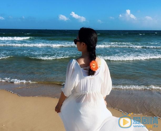 王妍言海边写真 王妍言高清写真_王妍言高清剧照