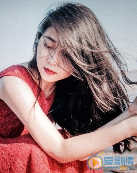 王妍言生活照 王妍言高清写真_王妍言高清剧照