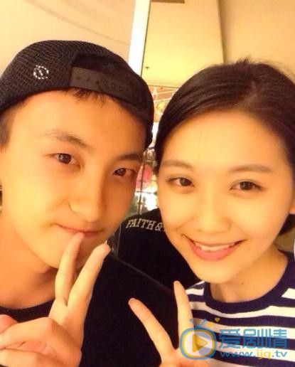 王妍言与人合照 王妍言高清写真_王妍言高清剧照