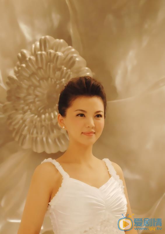 李湘时尚大片 李湘高清写真_李湘高清剧照