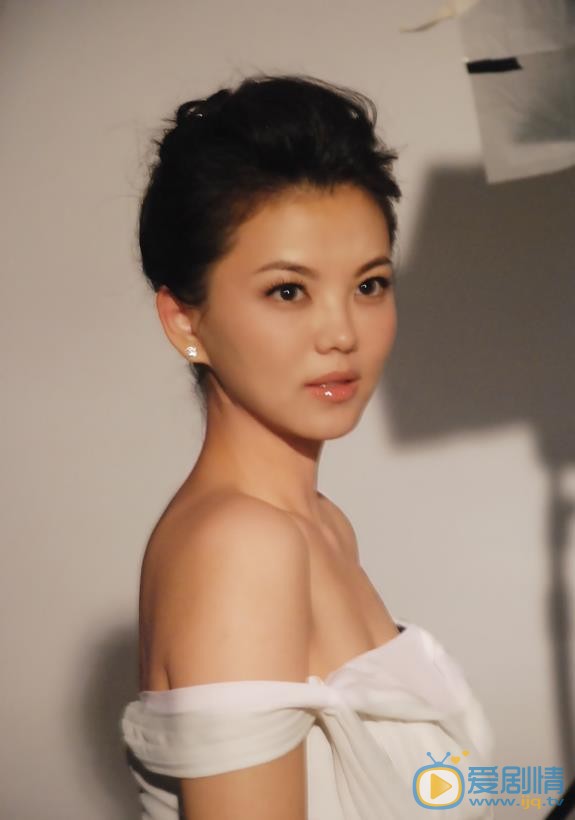 李湘时尚大片 李湘高清写真_李湘高清剧照