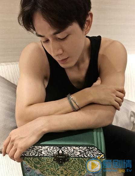 李承铉生活照 李承铉高清写真_李承铉高清剧照