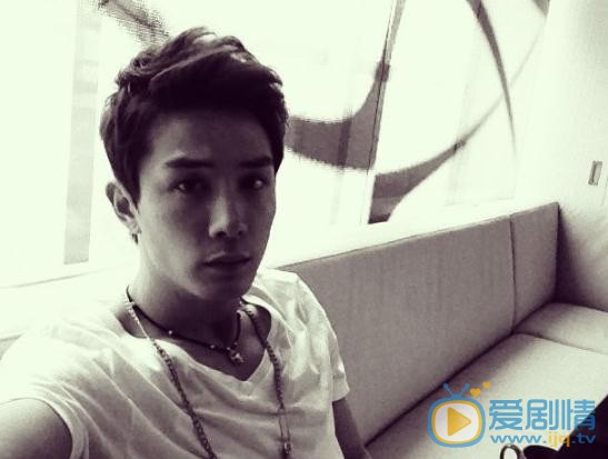 李承铉生活照 李承铉高清写真_李承铉高清剧照