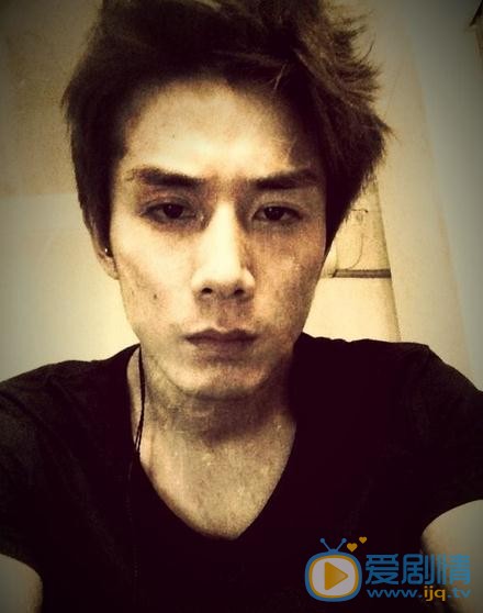 李承铉生活照 李承铉高清写真_李承铉高清剧照