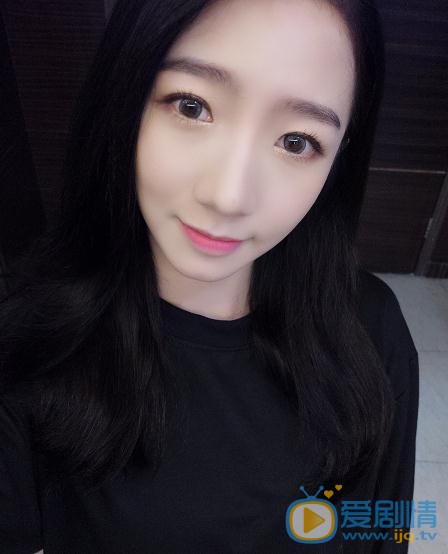 孟美岐生活照 孟美岐高清写真_孟美岐高清剧照