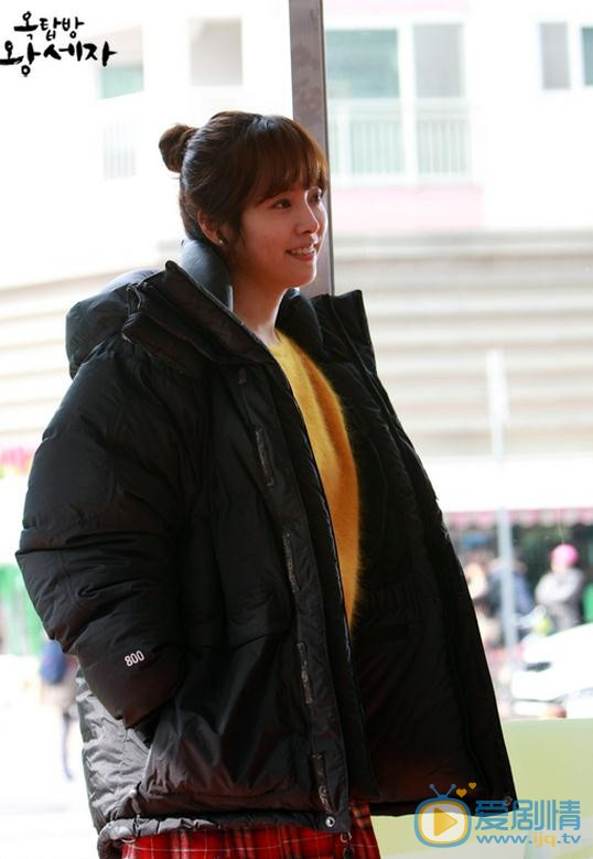 韩志旼《屋塔房王世子》剧照 韩志旼高清写真_韩志旼高清剧照