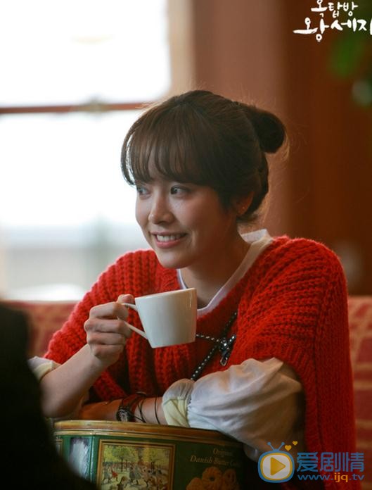 韩志旼《屋塔房王世子》剧照 韩志旼高清写真_韩志旼高清剧照