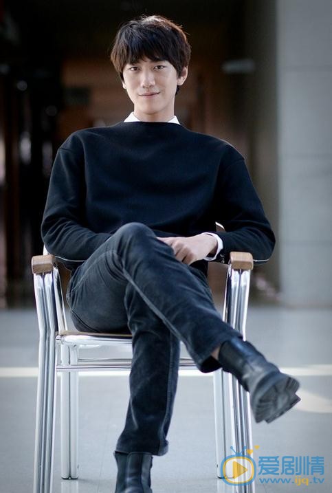 盛骏休闲写真 盛骏高清写真_盛骏高清剧照