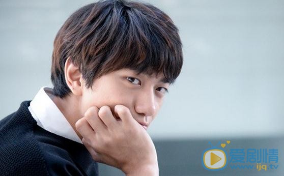 盛骏休闲写真 盛骏高清写真_盛骏高清剧照