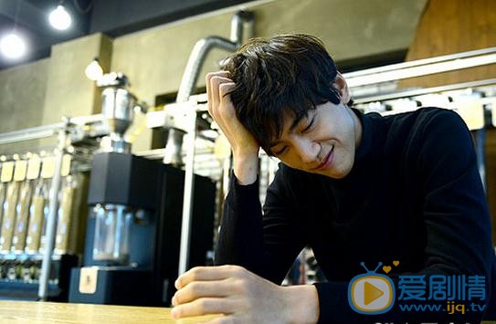 盛骏休闲写真 盛骏高清写真_盛骏高清剧照