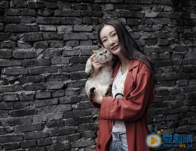 王李丹妮街拍写真 王李丹妮高清写真_王李丹妮高清剧照