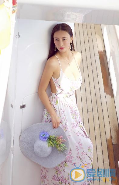 王李丹妮比基尼写真 王李丹妮高清写真_王李丹妮高清剧照