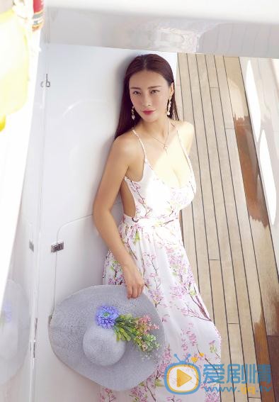 王李丹妮比基尼写真 王李丹妮高清写真_王李丹妮高清剧照