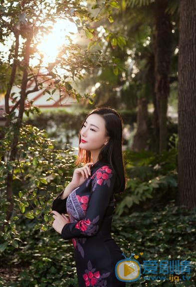 王李丹妮街拍写真 王李丹妮高清写真_王李丹妮高清剧照