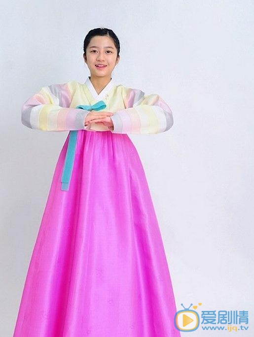 金贤秀韩服写真 金贤秀高清写真_金贤秀高清剧照