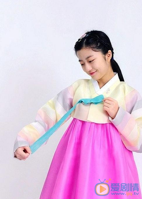 金贤秀韩服写真 金贤秀高清写真_金贤秀高清剧照