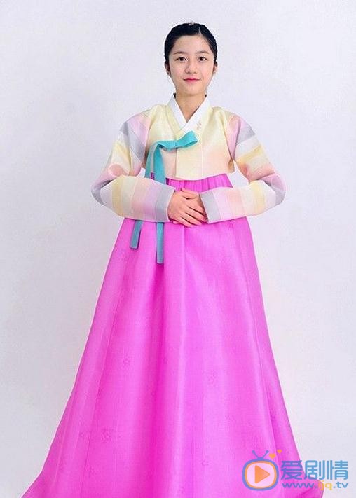 金贤秀韩服写真 金贤秀高清写真_金贤秀高清剧照
