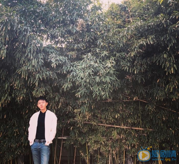 刘文翰街拍旅行照 刘文翰高清写真_刘文翰高清剧照