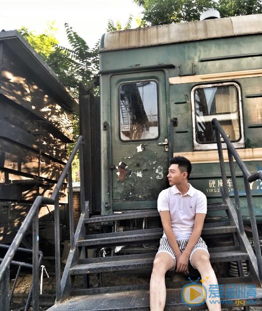 刘文翰街拍旅行照 刘文翰高清写真_刘文翰高清剧照