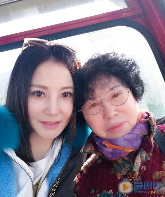 陶红家人合照 陶红高清写真_陶红高清剧照