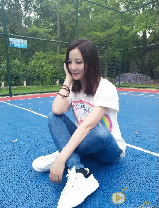 陶红夏日街拍 陶红高清写真_陶红高清剧照