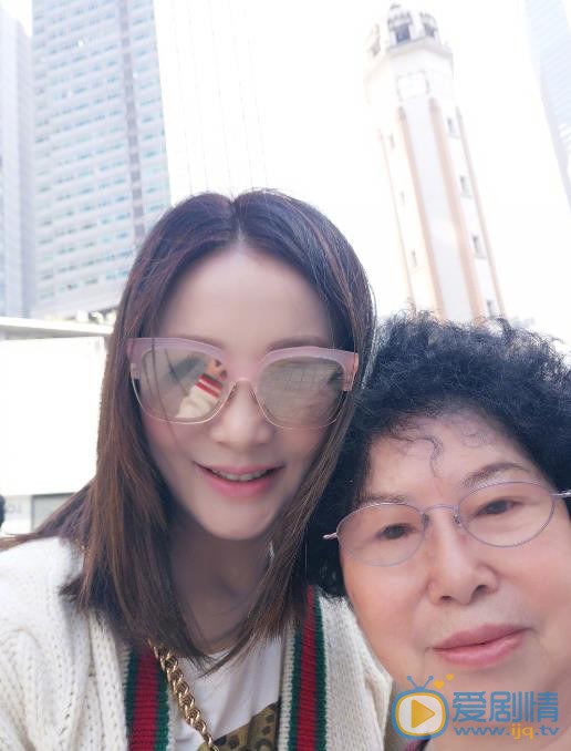 陶红家人合照 陶红高清写真_陶红高清剧照